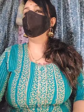 Snapshot of cute-tanvi chatting on 06/16/26, 12:57 cute-tanvi online show from 06/16/26, 12:57