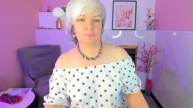 CarmenSoft online show from 06/22/26, 08:50