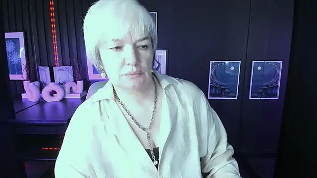 CarmenSoft online show from 07/17/26, 08:35