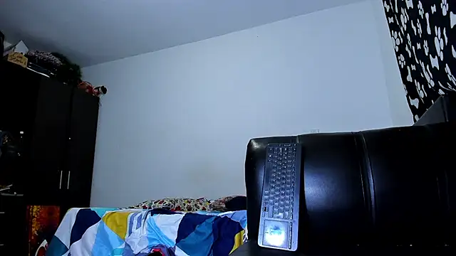 ares sexxx online show from 11/06/25, 02:12