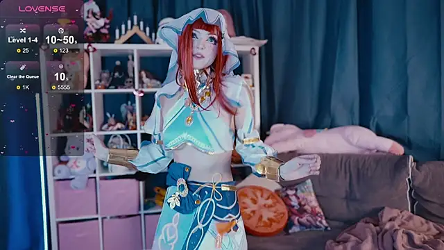 Snapshot of MadnessAlison chatting on 03/11/25, 07:03 MadnessAlison online show from 03/11/25, 07:03