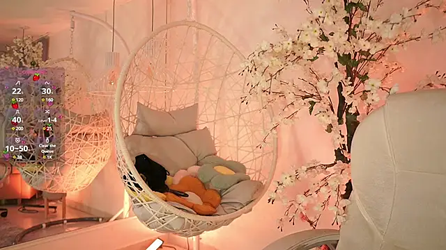 Snapshot of DalahiaRush chatting on 02/05/25, 02:37 DalahiaRush online show from 02/05/25, 02:37