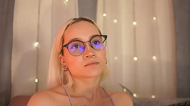 Snapshot of DalahiaRush chatting on 02/06/25, 02:48 DalahiaRush online show from 02/06/25, 02:48