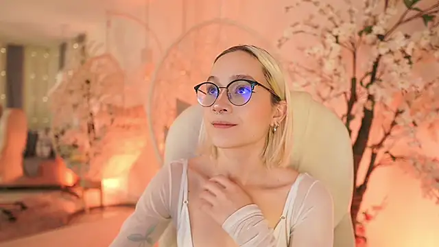 Snapshot of DalahiaRush chatting on 02/08/25, 11:33 DalahiaRush online show from 02/08/25, 11:33