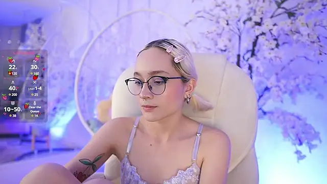 Snapshot of DalahiaRush chatting on 02/10/25, 06:03 DalahiaRush online show from 02/10/25, 06:03