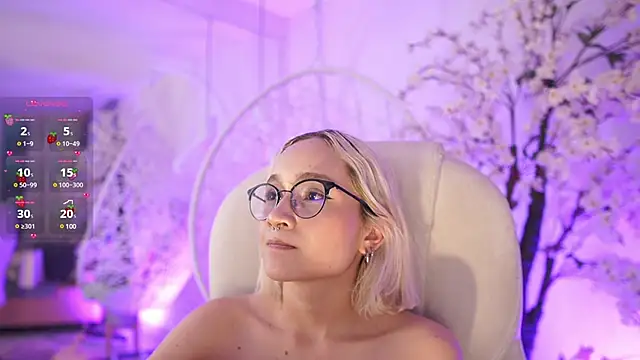 Snapshot of DalahiaRush chatting on 02/12/25, 05:48 DalahiaRush online show from 02/12/25, 05:48