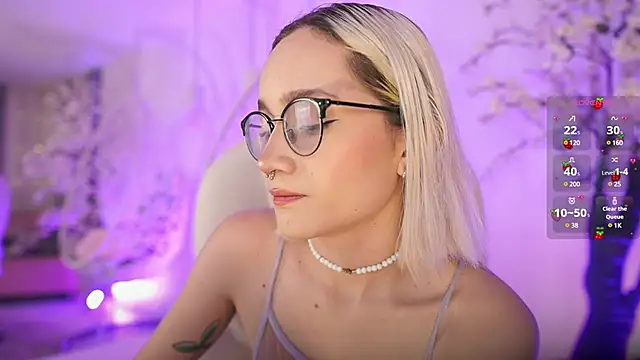 Snapshot of DalahiaRush chatting on 03/10/25, 11:32 DalahiaRush online show from 03/10/25, 11:32