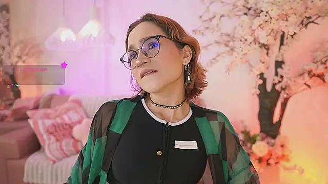 Snapshot of DalahiaRush chatting on 11/07/25, 07:03 DalahiaRush online show from 11/07/25, 07:03