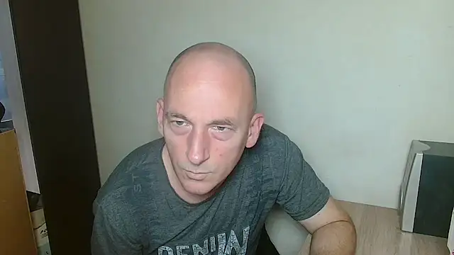 Johan   Barker online show from 12/14/25, 01:49