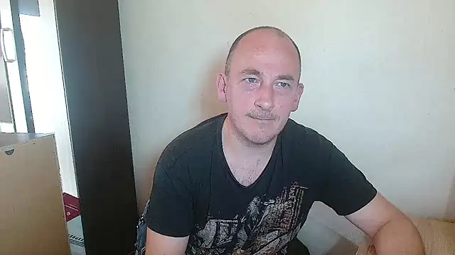 Johan   Barker online show from 03/26/26, 01:06