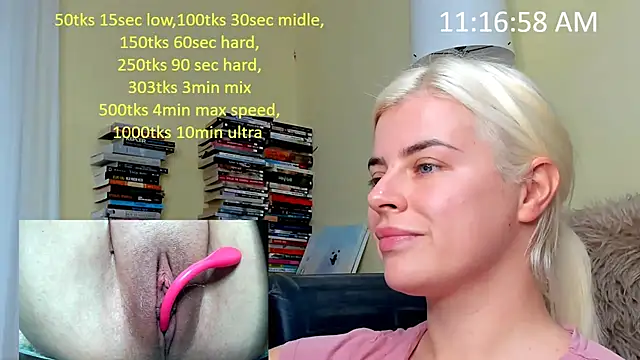 Snapshot of queenofthenighttt chatting on 11/28/25, 10:18 queenofthenighttt online show from 11/28/25, 10:18