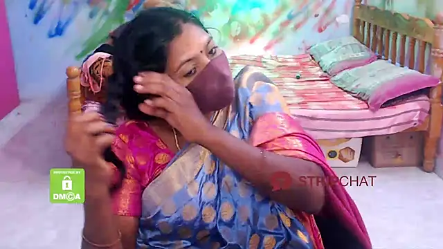 Snapshot of Novapol chatting on 12/28/24, 12:45 Novapol online show from 12/28/24, 12:45