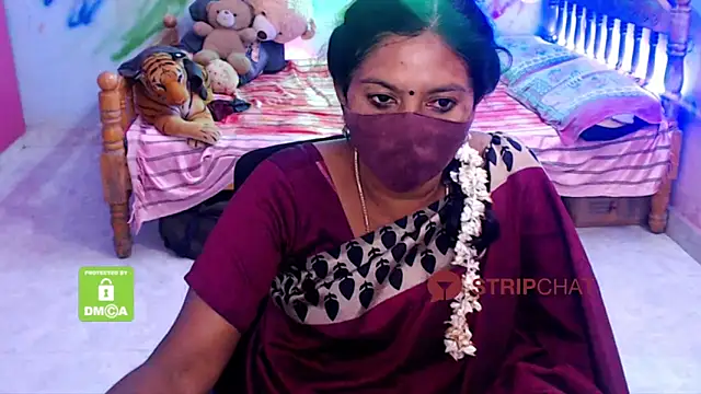 Snapshot of Novapol chatting on 01/07/25, 05:53 Novapol online show from 01/07/25, 05:53