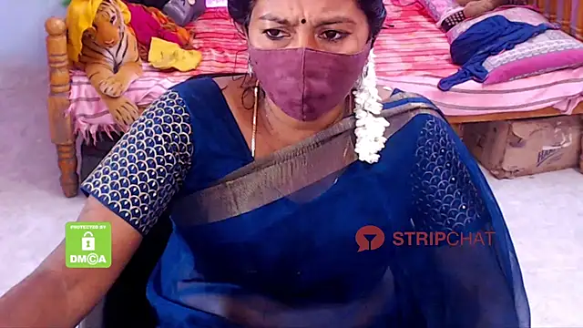 Snapshot of Novapol chatting on 02/02/25, 05:37 Novapol online show from 02/02/25, 05:37