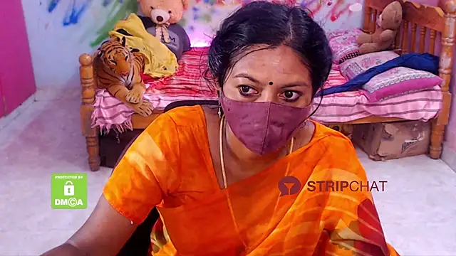 Snapshot of Novapol chatting on 02/08/25, 01:11 Novapol online show from 02/08/25, 01:11