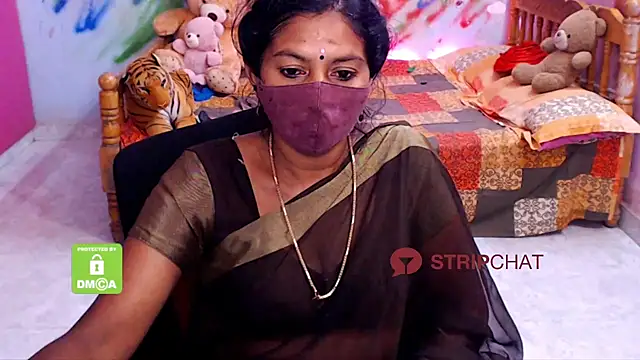 Snapshot of Novapol chatting on 03/05/25, 04:57 Novapol online show from 03/05/25, 04:57