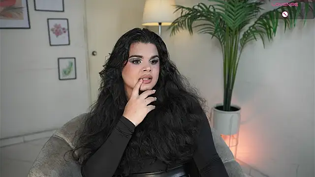 artechloe online show from 09/17/25, 10:11