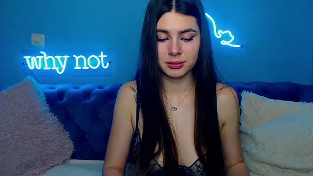 Snapshot of ViollinaLove chatting on 01/13/25, 11:52 ViollinaLove online show from 01/13/25, 11:52