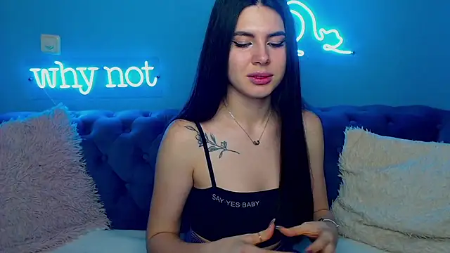 Snapshot of ViollinaLove chatting on 01/14/25, 11:42 ViollinaLove online show from 01/14/25, 11:42