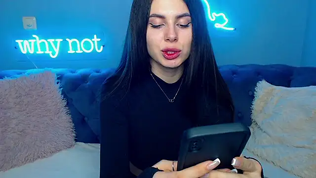 Snapshot of ViollinaLove chatting on 01/25/25, 02:03 ViollinaLove online show from 01/25/25, 02:03