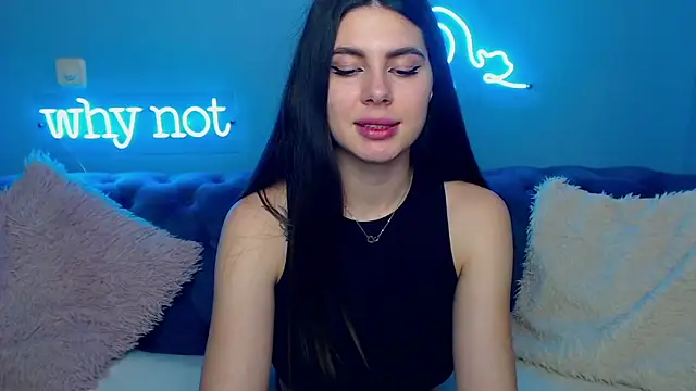 Snapshot of ViollinaLove chatting on 02/03/25, 08:46 ViollinaLove online show from 02/03/25, 08:46
