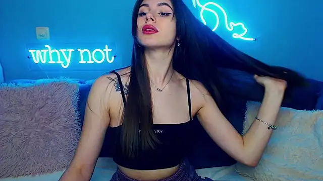Snapshot of ViollinaLove chatting on 02/11/25, 05:47 ViollinaLove online show from 02/11/25, 05:47