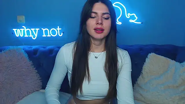 Snapshot of ViollinaLove chatting on 02/15/25, 08:44 ViollinaLove online show from 02/15/25, 08:44