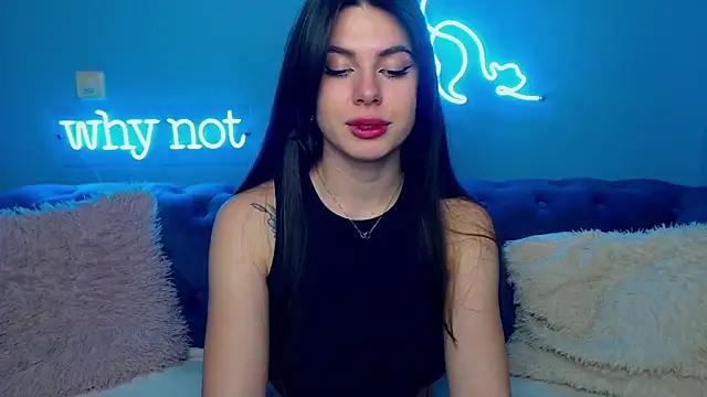 Snapshot of ViollinaLove chatting on 02/16/25, 01:38 ViollinaLove online show from 02/16/25, 01:38