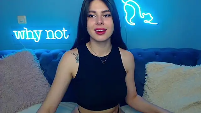 Snapshot of ViollinaLove chatting on 03/17/25, 05:45 ViollinaLove online show from 03/17/25, 05:45