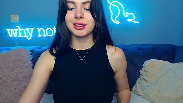 Snapshot of ViollinaLove chatting on 03/21/25, 11:55 ViollinaLove online show from 03/21/25, 11:55