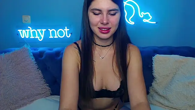 Snapshot of ViollinaLove chatting on 09/19/25, 04:47 ViollinaLove online show from 09/19/25, 04:47