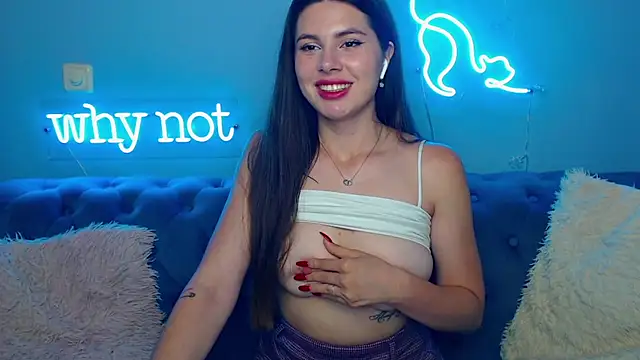 Snapshot of ViollinaLove chatting on 06/21/26, 04:48 ViollinaLove online show from 06/21/26, 04:48