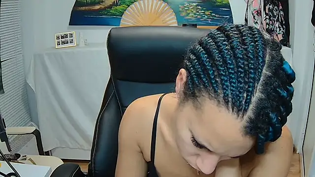 Snapshot of AaliyahHarris chatting on 12/10/24, 05:22 AaliyahHarris online show from 12/10/24, 05:22