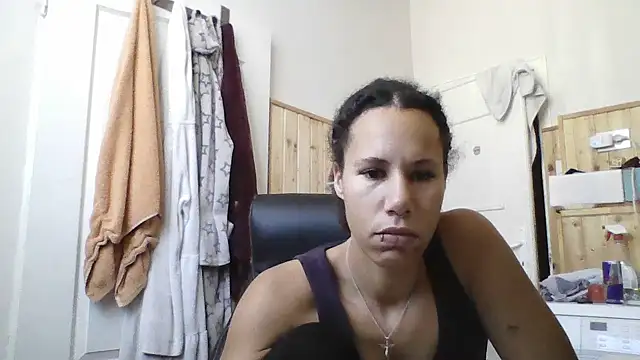 Snapshot of AaliyahHarris chatting on 11/09/25, 01:42 AaliyahHarris online show from 11/09/25, 01:42