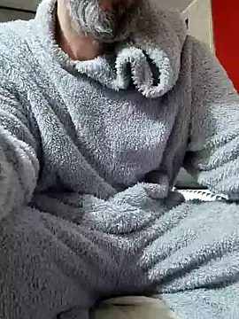 Snapshot of 207RCCam chatting on 12/08/24, 03:43 207RCCam online show from 12/08/24, 03:43