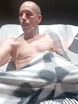 Snapshot of 207RCCam chatting on 09/20/25, 05:19 207RCCam online show from 09/20/25, 05:19