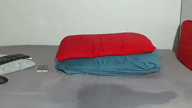 Snapshot of ANGELINE600 chatting on 12/24/24, 08:27 ANGELINE600 online show from 12/24/24, 08:27