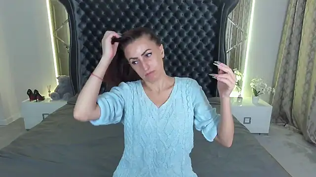 Rebecca Diamond online show from 10/28/25, 06:06