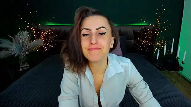 Rebecca Diamond online show from 02/04/26, 05:57