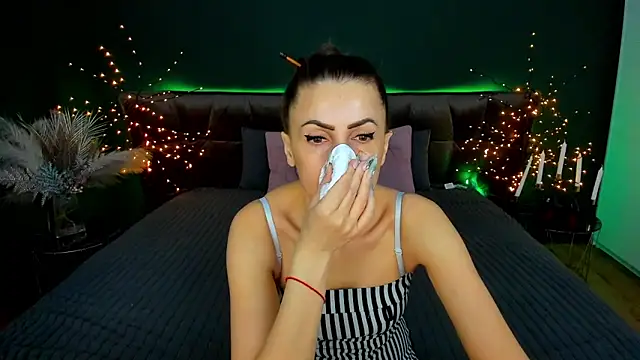 Rebecca Diamond online show from 03/03/26, 06:19