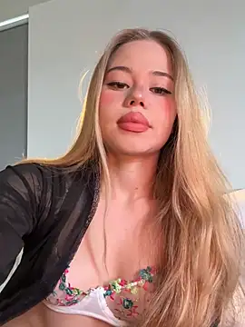 curchez  online show from 03/06/26, 07:54