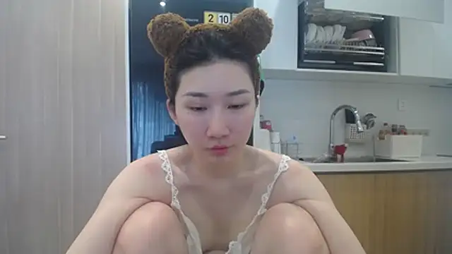 Asiagirll online show from 05/18/26, 04:07