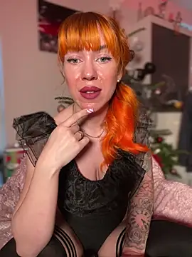 Pia July  online show from 12/19/24, 12:12