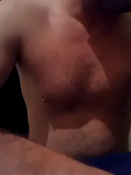 Snapshot of Rolandxxxr chatting on 12/17/24, 12:23 Rolandxxxr online show from 12/17/24, 12:23