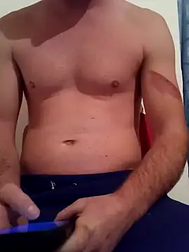 Snapshot of Rolandxxxr chatting on 01/04/25, 06:51 Rolandxxxr online show from 01/04/25, 06:51