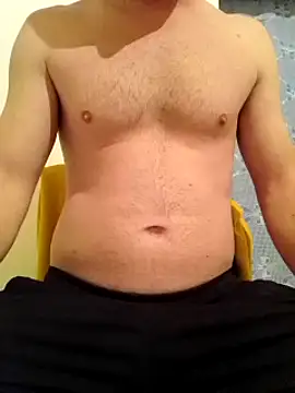 Snapshot of Rolandxxxr chatting on 02/24/25, 08:03 Rolandxxxr online show from 02/24/25, 08:03