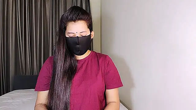 YourLovelyQueen online show from 12/03/24, 01:19