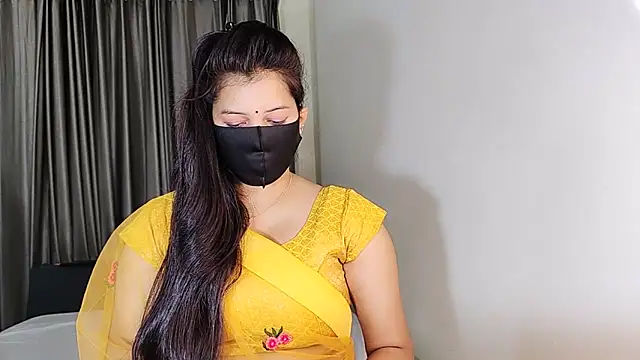 YourLovelyQueen online show from 12/24/24, 06:55