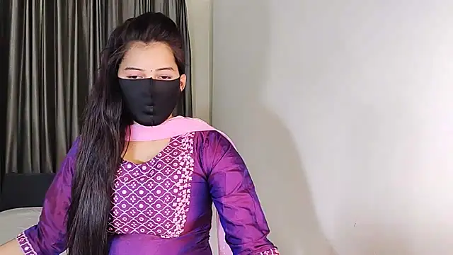 YourLovelyQueen online show from 01/16/25, 05:12