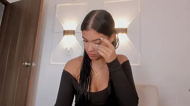 Hanna Risso online show from 04/11/26, 07:07